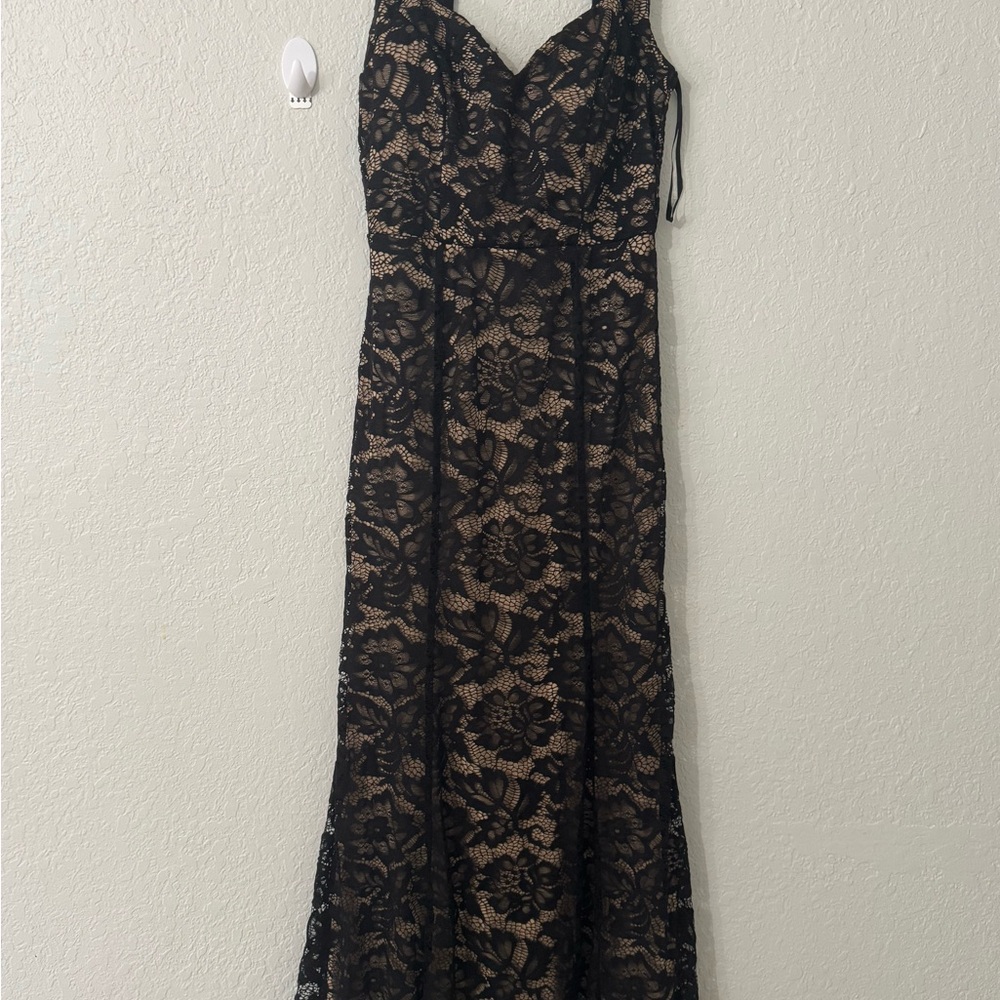 B. Smart Black and Tan Sweetheart Maxi Gown